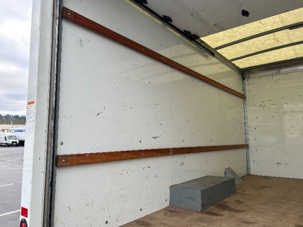 Light Duty Box Truck-Light and Medium Duty Trucks-GMC-2021-Savana G33503-Kent-WA-110,816\n\t\tmiles-$ 29,000 - Image 9