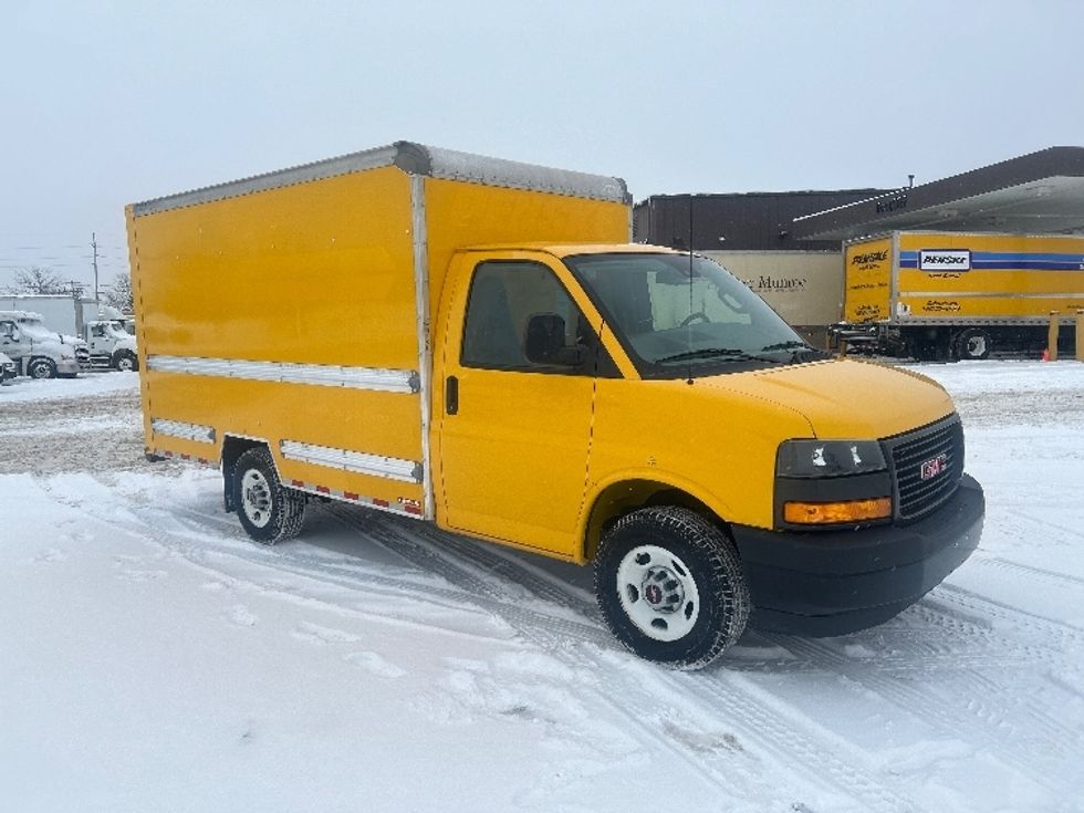 Light Duty Box Truck-Light and Medium Duty Trucks-GMC-2021-Savana G33503-Kentwood-MI-102,875\n\t\tmiles-$ 25,750 - Image 1