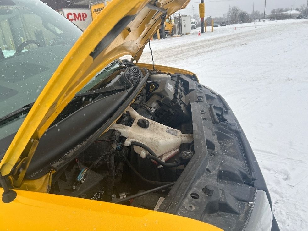 Light Duty Box Truck-Light and Medium Duty Trucks-GMC-2021-Savana G33503-Kentwood-MI-102,875\n\t\tmiles-$ 25,750 - Image 22