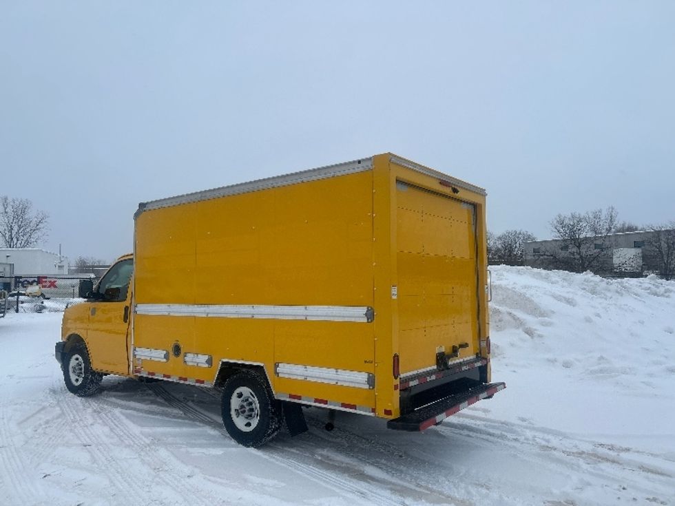 Light Duty Box Truck-Light and Medium Duty Trucks-GMC-2021-Savana G33503-Kentwood-MI-102,875\n\t\tmiles-$ 25,750 - Image 6
