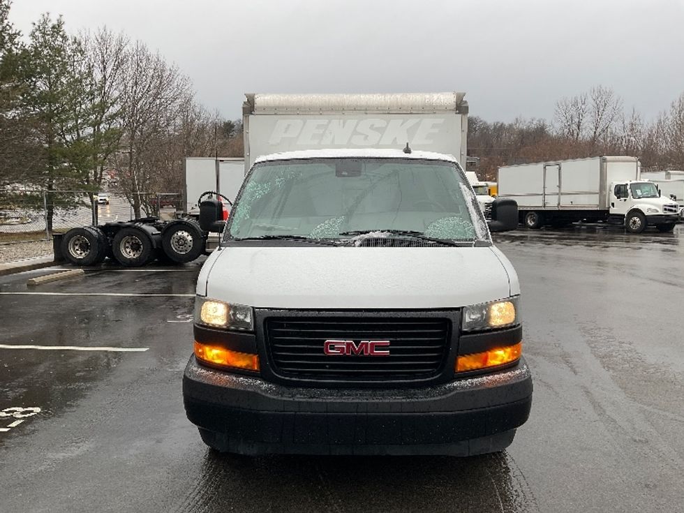 Light Duty Box Truck-Light and Medium Duty Trucks-GMC-2021-Savana G33503-King Of Prussia-PA-115,861\n\t\tmiles-$ 26,250 - Image 2