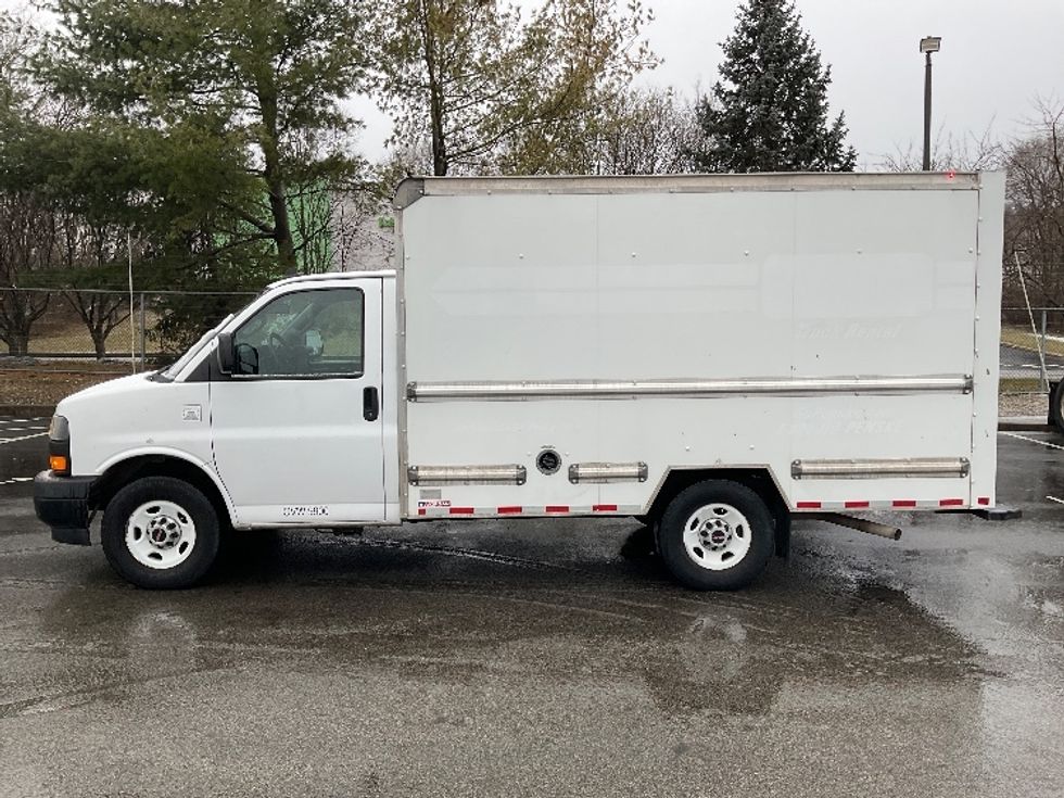 Light Duty Box Truck-Light and Medium Duty Trucks-GMC-2021-Savana G33503-King Of Prussia-PA-115,861\n\t\tmiles-$ 26,250 - Image 4