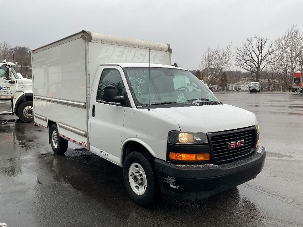 Light Duty Box Truck-Light and Medium Duty Trucks-GMC-2021-Savana G33503-King Of Prussia-PA-115,861\n\t\tmiles-$ 26,250 - Image 1