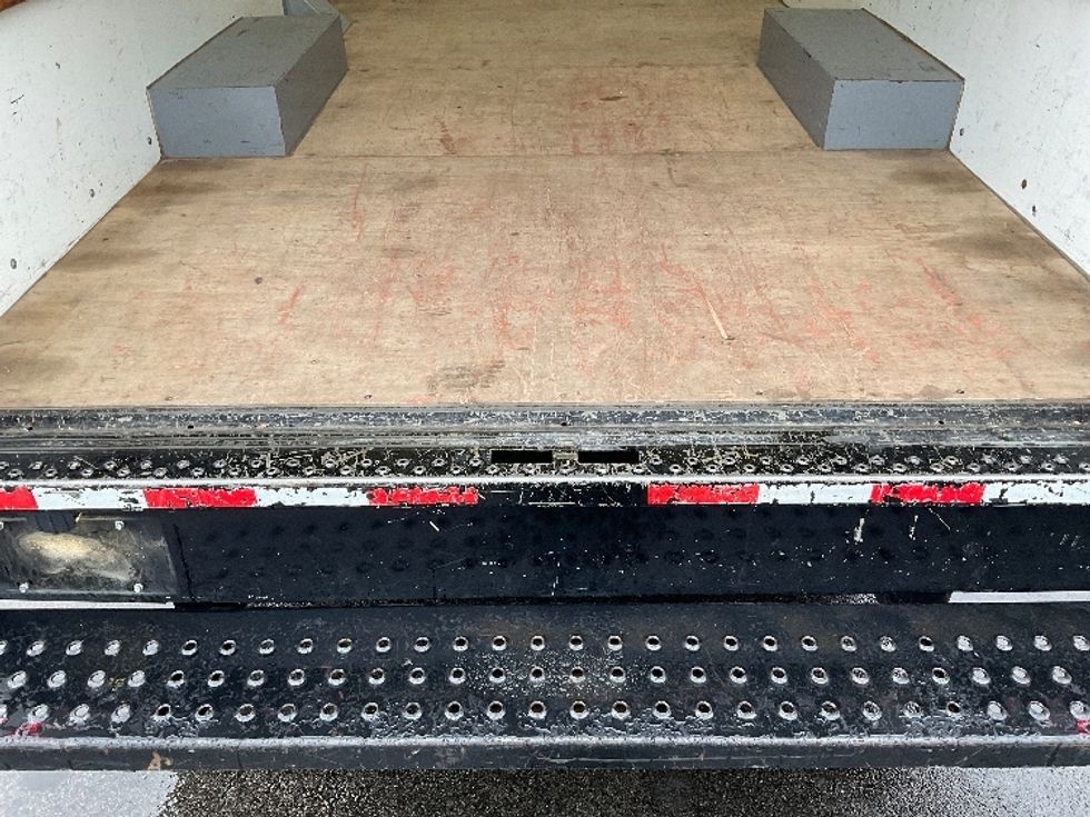 Light Duty Box Truck-Light and Medium Duty Trucks-GMC-2021-Savana G33503-King Of Prussia-PA-115,861\n\t\tmiles-$ 26,250 - Image 10