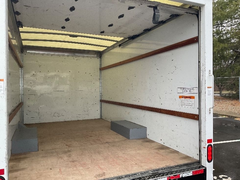 Light Duty Box Truck-Light and Medium Duty Trucks-GMC-2021-Savana G33503-King Of Prussia-PA-115,861\n\t\tmiles-$ 26,250 - Image 12