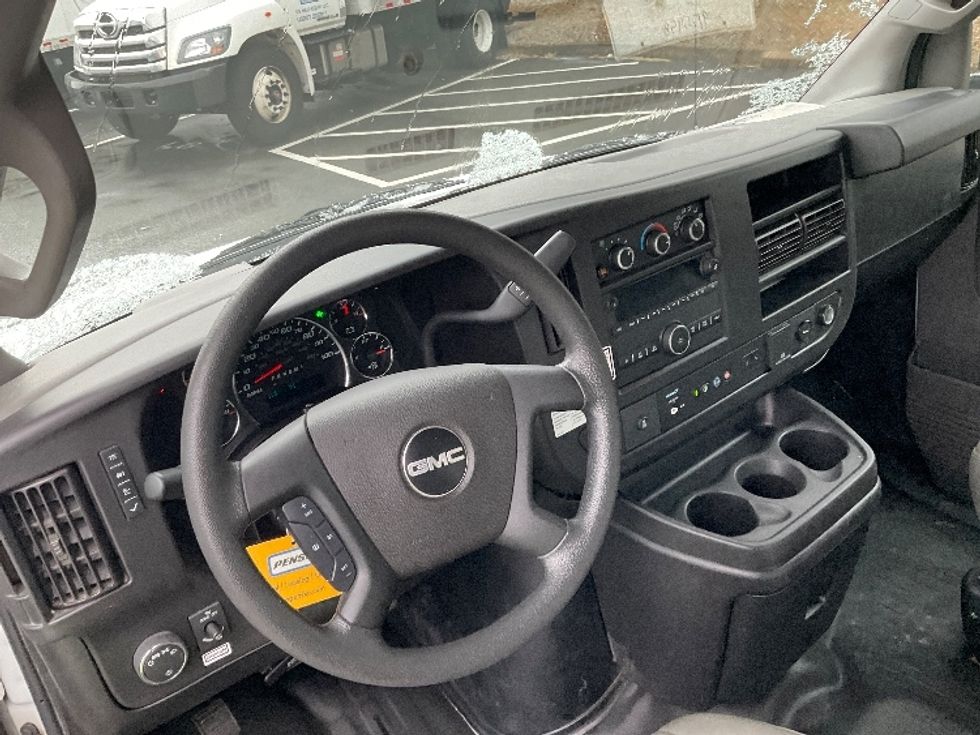 Light Duty Box Truck-Light and Medium Duty Trucks-GMC-2021-Savana G33503-King Of Prussia-PA-115,861\n\t\tmiles-$ 26,250 - Image 17