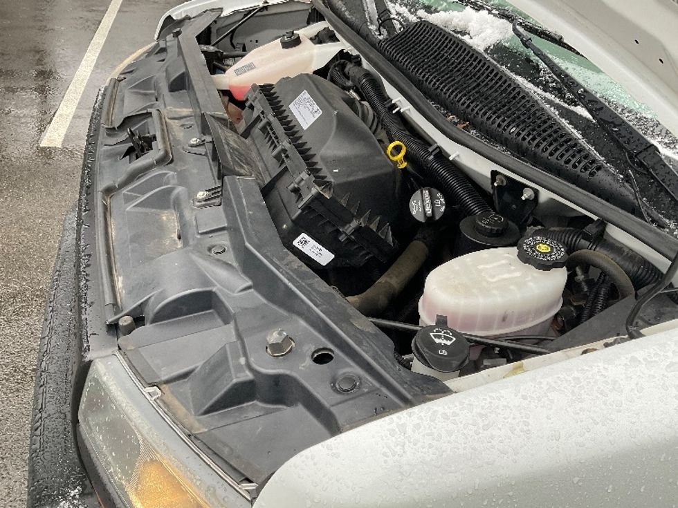 Light Duty Box Truck-Light and Medium Duty Trucks-GMC-2021-Savana G33503-King Of Prussia-PA-115,861\n\t\tmiles-$ 26,250 - Image 24