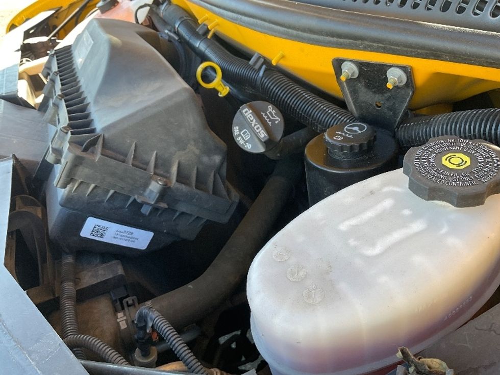 Light Duty Box Truck-Light and Medium Duty Trucks-GMC-2021-Savana G33503-La Mirada-CA-100,752\n\t\tmiles-$ 27,500 - Image 24