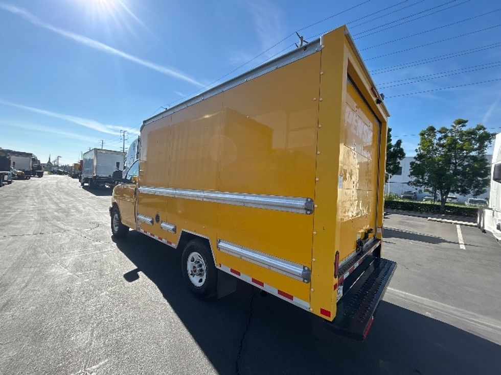 Light Duty Box Truck-Light and Medium Duty Trucks-GMC-2021-Savana G33503-La Mirada-CA-100,752\n\t\tmiles-$ 27,500 - Image 6