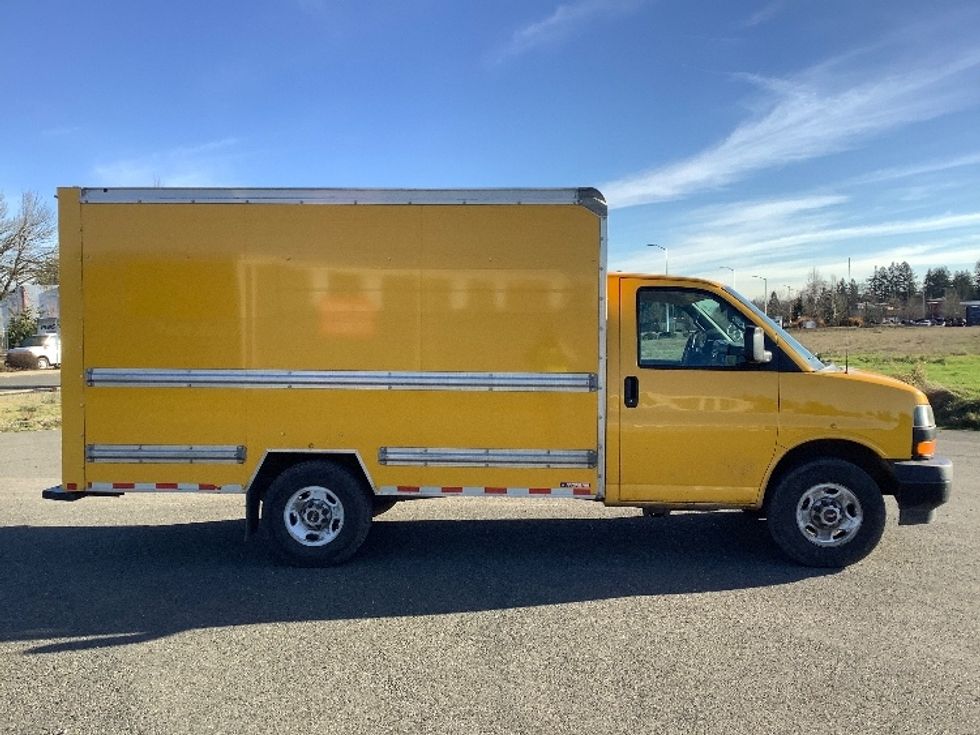 Light Duty Box Truck-Light and Medium Duty Trucks-GMC-2021-Savana G33503-Lacey-WA-107,667\n\t\tmiles-$ 26,750 - Image 15