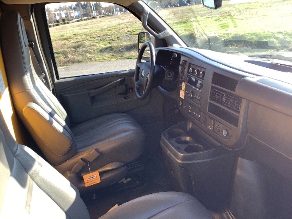 Light Duty Box Truck-Light and Medium Duty Trucks-GMC-2021-Savana G33503-Lacey-WA-107,667\n\t\tmiles-$ 26,750 - Image 22