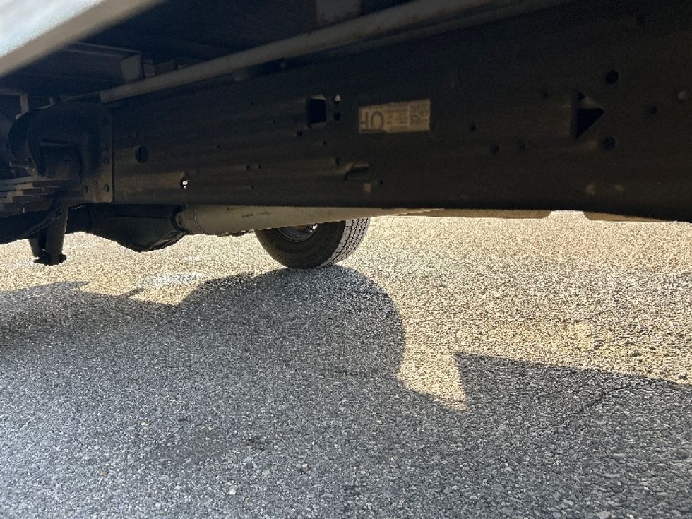 Light Duty Box Truck-Light and Medium Duty Trucks-GMC-2021-Savana G33503-Lafayette-LA-121,033\n\t\tmiles-$ 24,000 - Image 14