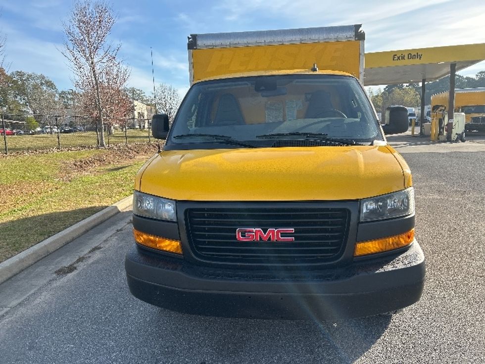 Light Duty Box Truck-Light and Medium Duty Trucks-GMC-2021-Savana G33503-Lafayette-LA-121,033\n\t\tmiles-$ 24,000 - Image 2