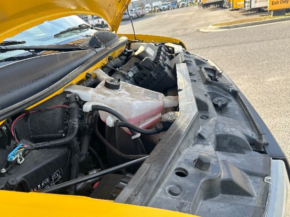 Light Duty Box Truck-Light and Medium Duty Trucks-GMC-2021-Savana G33503-Lafayette-LA-121,033\n\t\tmiles-$ 24,000 - Image 23