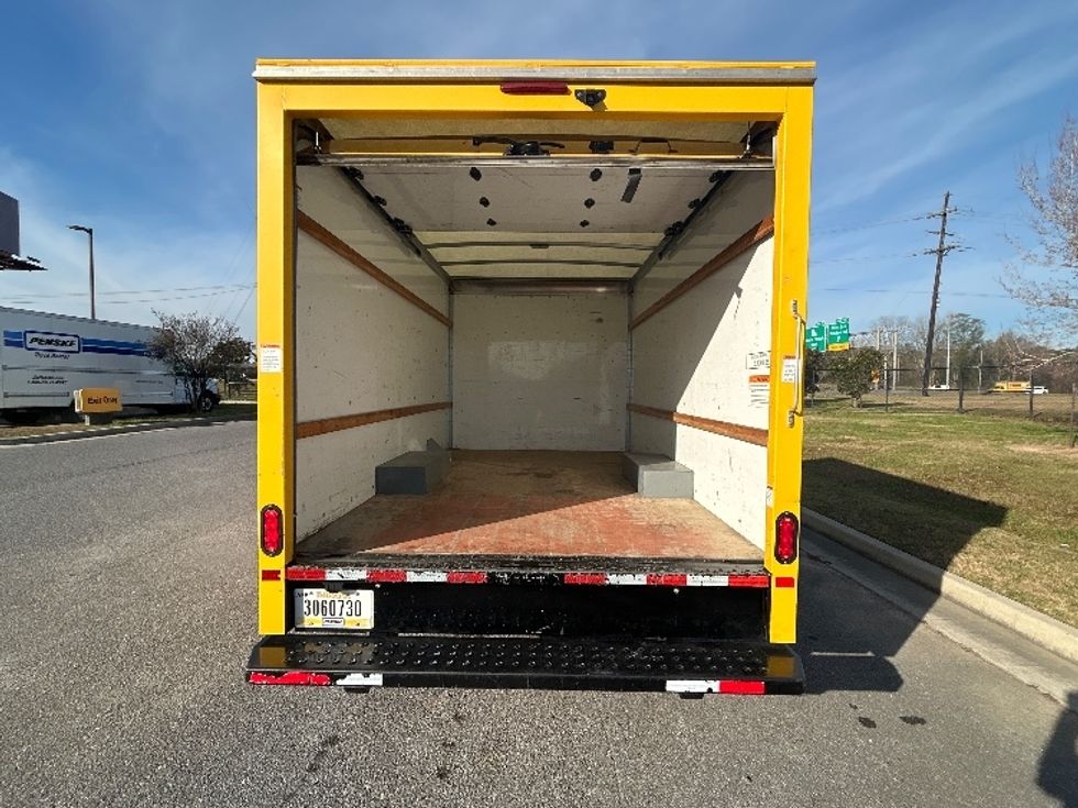 Light Duty Box Truck-Light and Medium Duty Trucks-GMC-2021-Savana G33503-Lafayette-LA-121,033\n\t\tmiles-$ 24,000 - Image 9