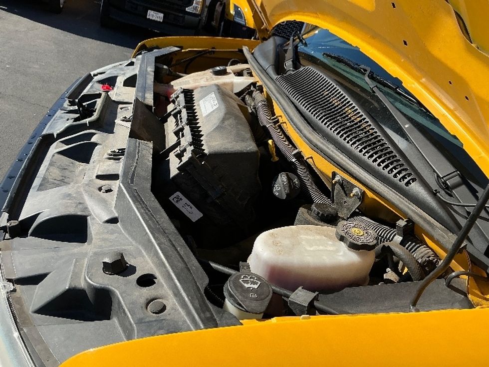 Light Duty Box Truck-Light and Medium Duty Trucks-GMC-2021-Savana G33503-Las Vegas-NV-103,455\n\t\tmiles-$ 27,500 - Image 23