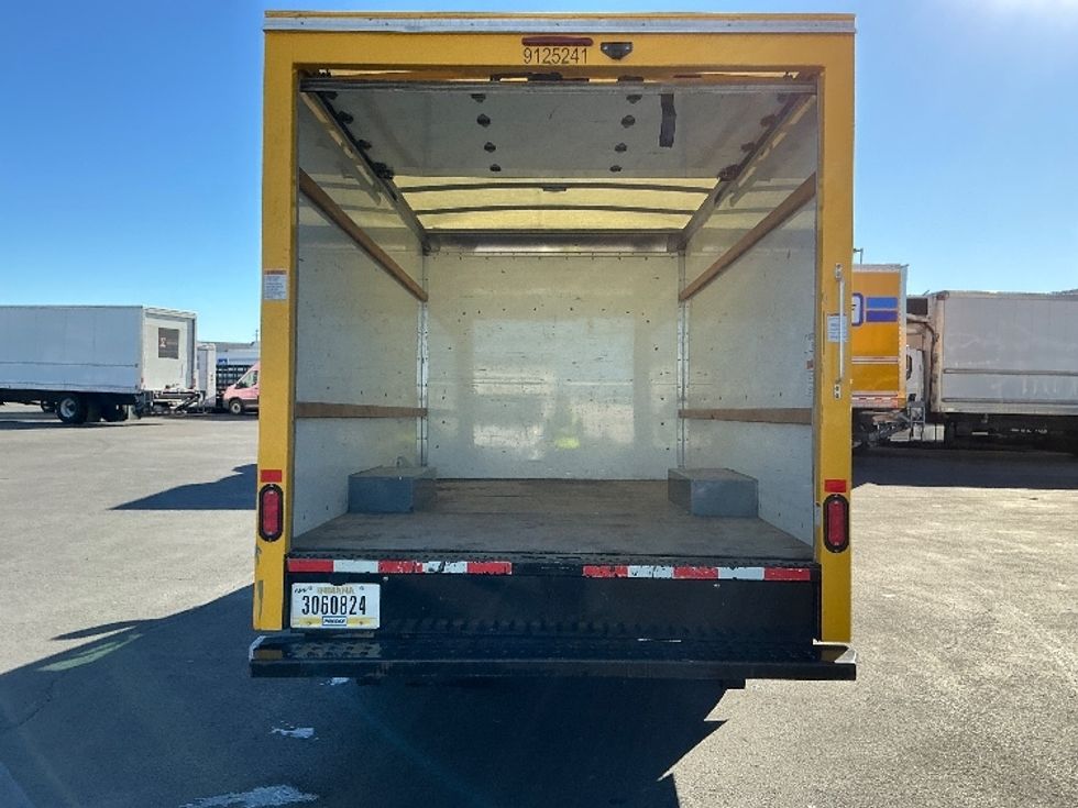 Light Duty Box Truck-Light and Medium Duty Trucks-GMC-2021-Savana G33503-Las Vegas-NV-103,455\n\t\tmiles-$ 27,500 - Image 8