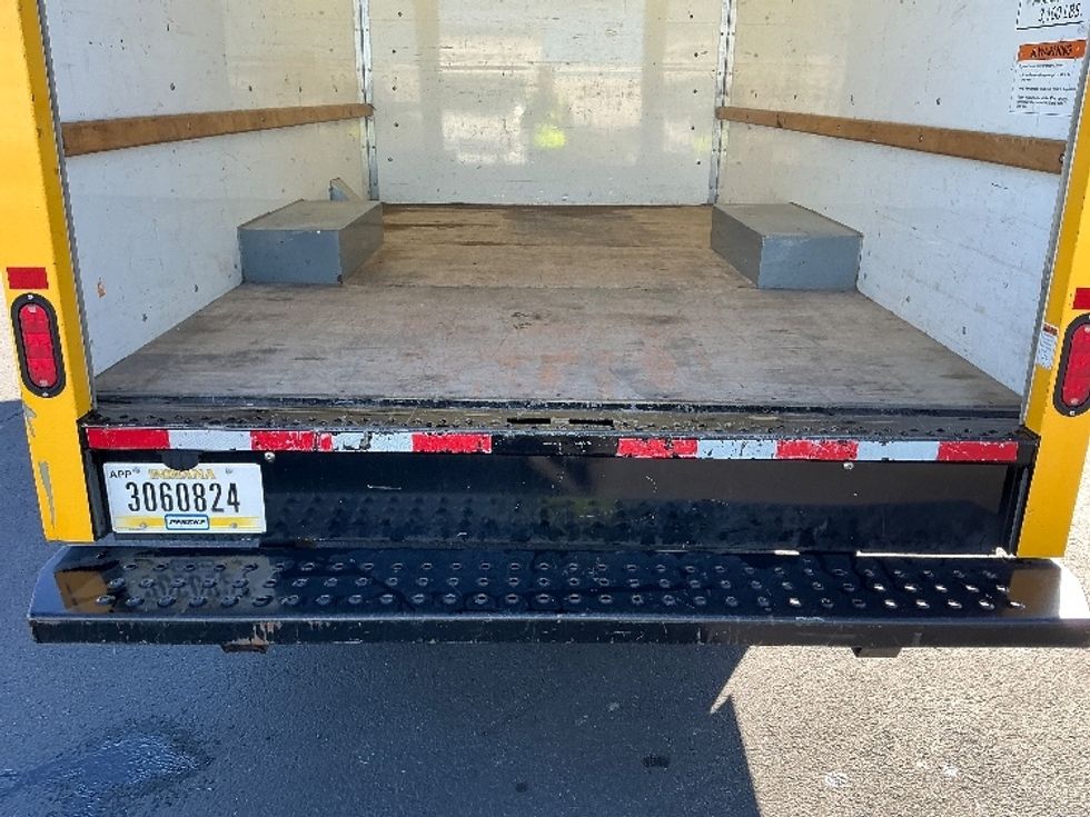 Light Duty Box Truck-Light and Medium Duty Trucks-GMC-2021-Savana G33503-Las Vegas-NV-103,455\n\t\tmiles-$ 27,500 - Image 9