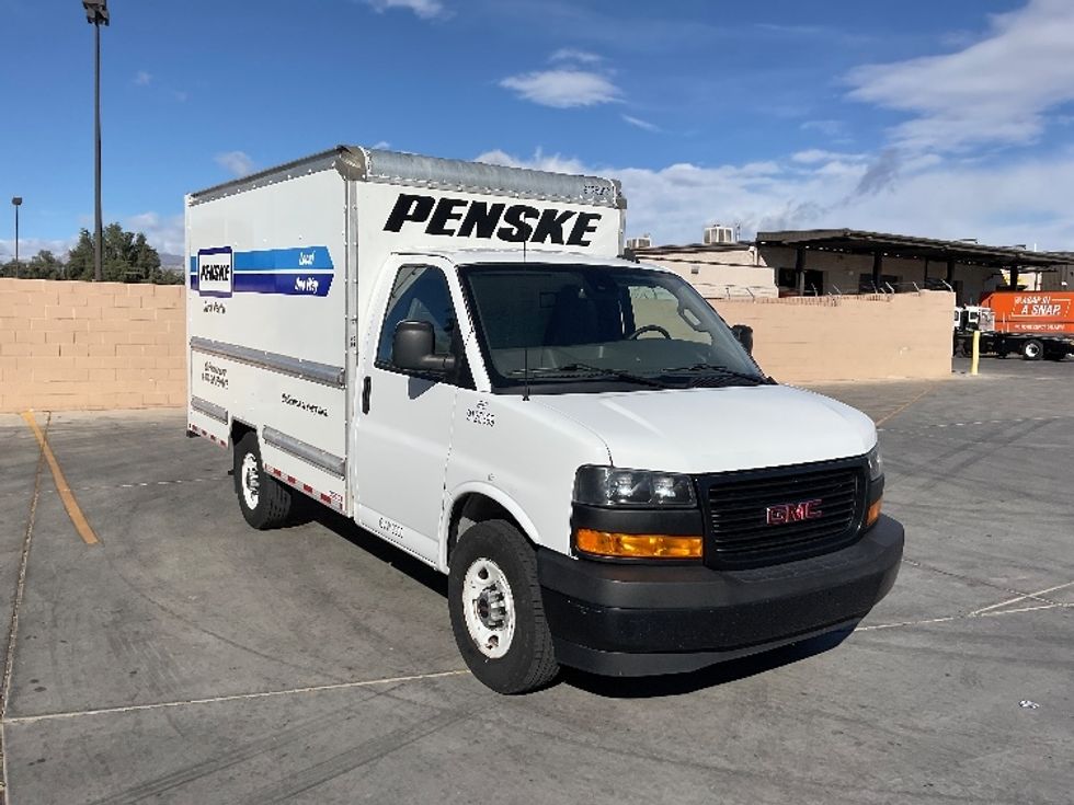Light Duty Box Truck-Light and Medium Duty Trucks-GMC-2021-Savana G33503-Las Vegas-NV-112,283\n\t\tmiles-$ 29,000 - Image 1