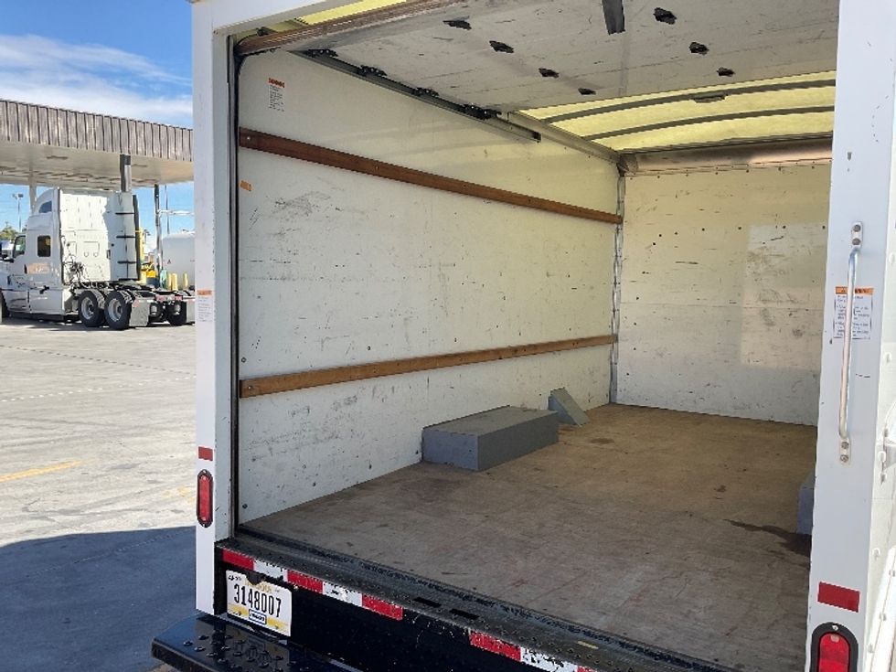 Light Duty Box Truck-Light and Medium Duty Trucks-GMC-2021-Savana G33503-Las Vegas-NV-112,283\n\t\tmiles-$ 29,000 - Image 11