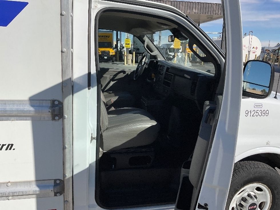 Light Duty Box Truck-Light and Medium Duty Trucks-GMC-2021-Savana G33503-Las Vegas-NV-112,283\n\t\tmiles-$ 29,000 - Image 20