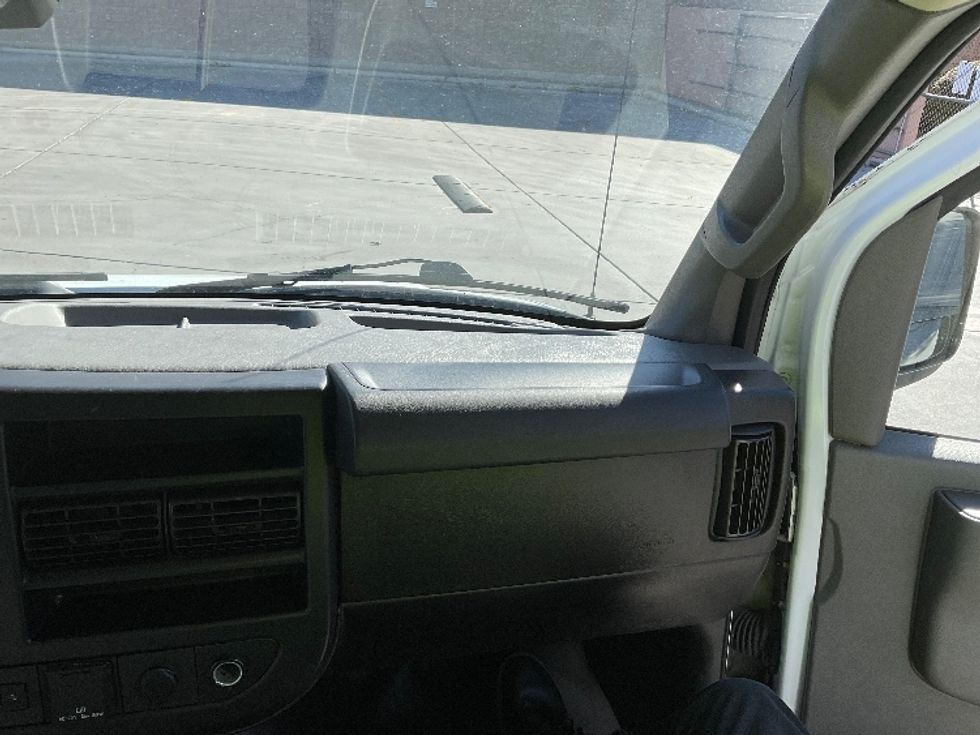 Light Duty Box Truck-Light and Medium Duty Trucks-GMC-2021-Savana G33503-Las Vegas-NV-112,283\n\t\tmiles-$ 29,000 - Image 21