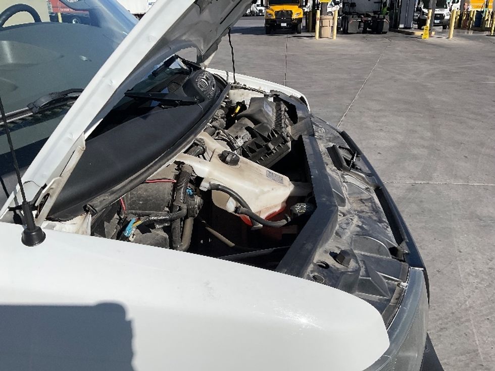 Light Duty Box Truck-Light and Medium Duty Trucks-GMC-2021-Savana G33503-Las Vegas-NV-112,283\n\t\tmiles-$ 29,000 - Image 23