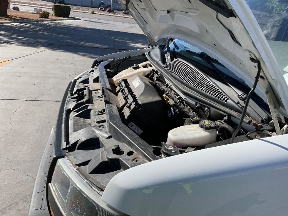 Light Duty Box Truck-Light and Medium Duty Trucks-GMC-2021-Savana G33503-Las Vegas-NV-112,283\n\t\tmiles-$ 29,000 - Image 24