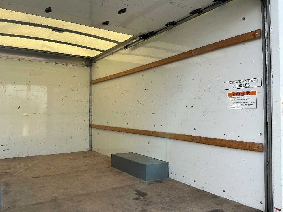 Light Duty Box Truck-Light and Medium Duty Trucks-GMC-2021-Savana G33503-Lexington-KY-75,366\n\t\tmiles-$ 30,750 - Image 11