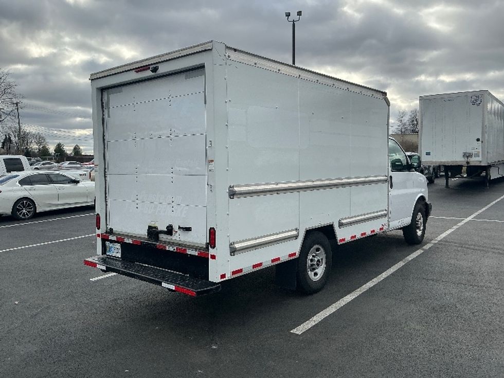 Light Duty Box Truck-Light and Medium Duty Trucks-GMC-2021-Savana G33503-Lexington-KY-75,366\n\t\tmiles-$ 30,750 - Image 12