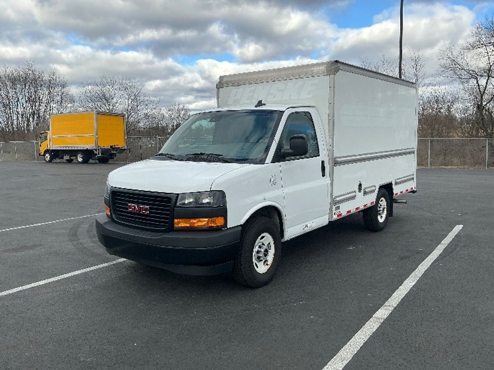 Light Duty Box Truck-Light and Medium Duty Trucks-GMC-2021-Savana G33503-Lexington-KY-75,366\n\t\tmiles-$ 30,750 - Image 3