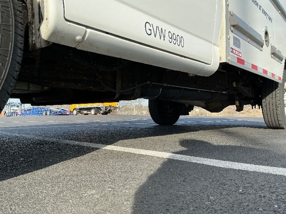 Light Duty Box Truck-Light and Medium Duty Trucks-GMC-2021-Savana G33503-Lexington-KY-75,366\n\t\tmiles-$ 30,750 - Image 5