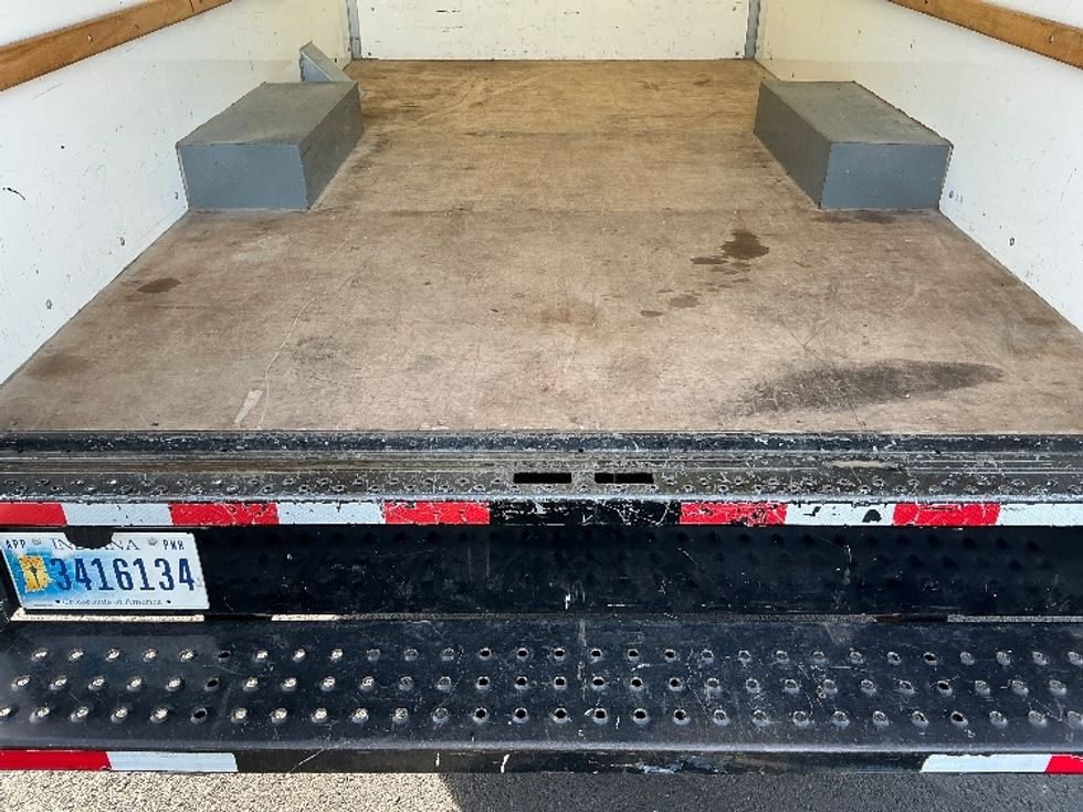 Light Duty Box Truck-Light and Medium Duty Trucks-GMC-2021-Savana G33503-Lexington-KY-75,366\n\t\tmiles-$ 30,750 - Image 9