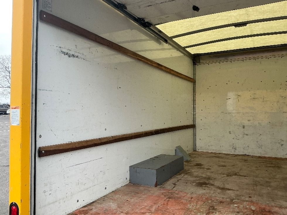 Light Duty Box Truck-Light and Medium Duty Trucks-GMC-2021-Savana G33503-Lexington-KY-99,579\n\t\tmiles-$ 25,750 - Image 10