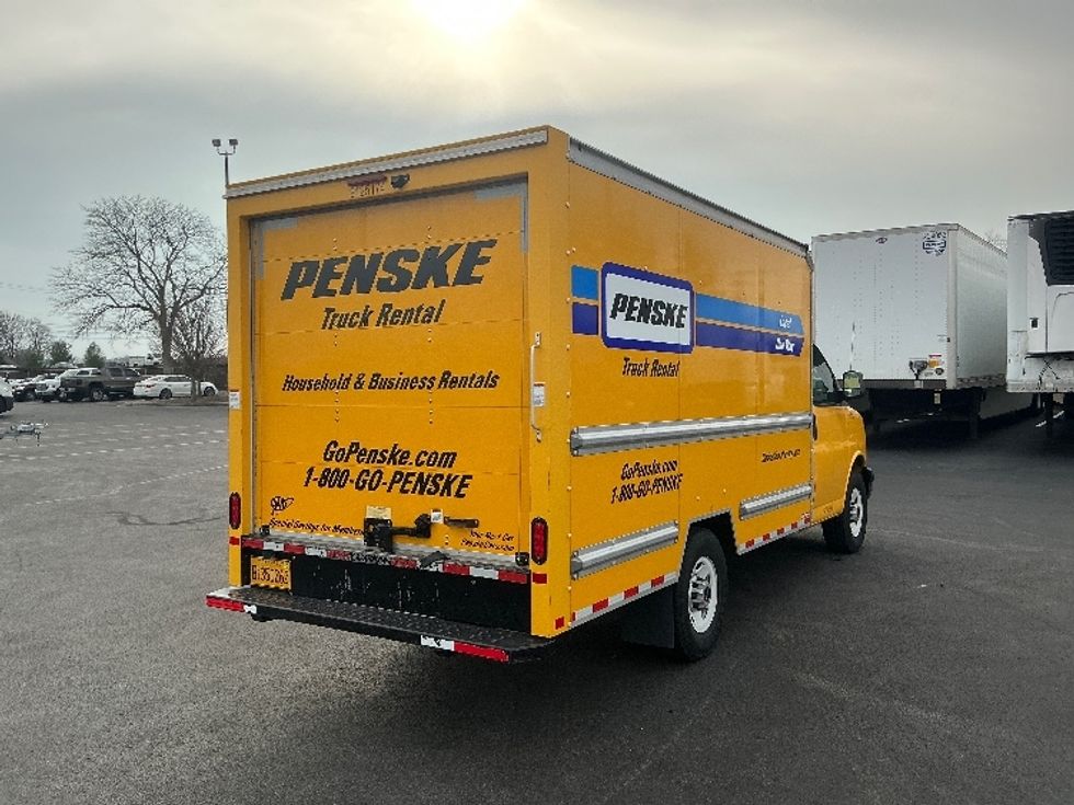 Light Duty Box Truck-Light and Medium Duty Trucks-GMC-2021-Savana G33503-Lexington-KY-99,579\n\t\tmiles-$ 25,750 - Image 12