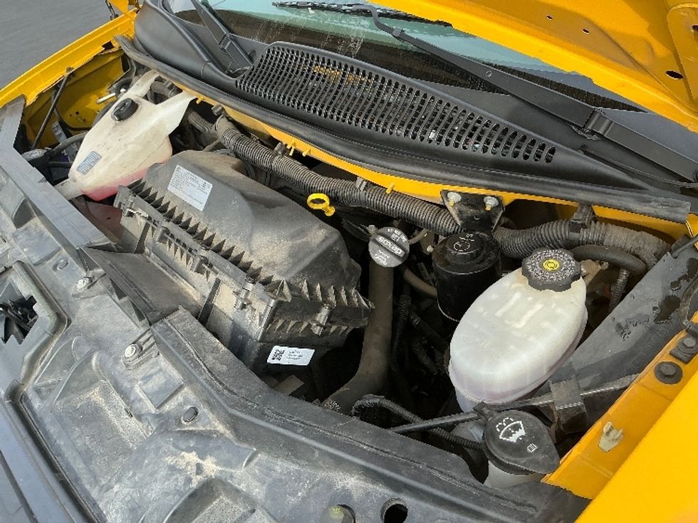 Light Duty Box Truck-Light and Medium Duty Trucks-GMC-2021-Savana G33503-Lexington-KY-99,579\n\t\tmiles-$ 25,750 - Image 23