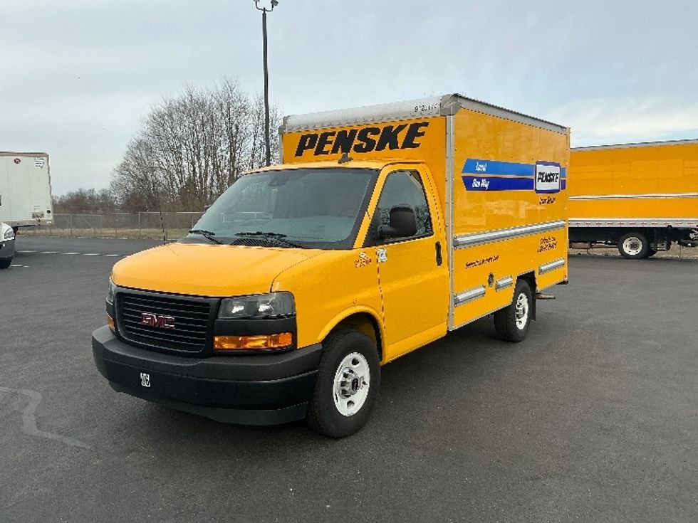 Light Duty Box Truck-Light and Medium Duty Trucks-GMC-2021-Savana G33503-Lexington-KY-99,579\n\t\tmiles-$ 25,750 - Image 3