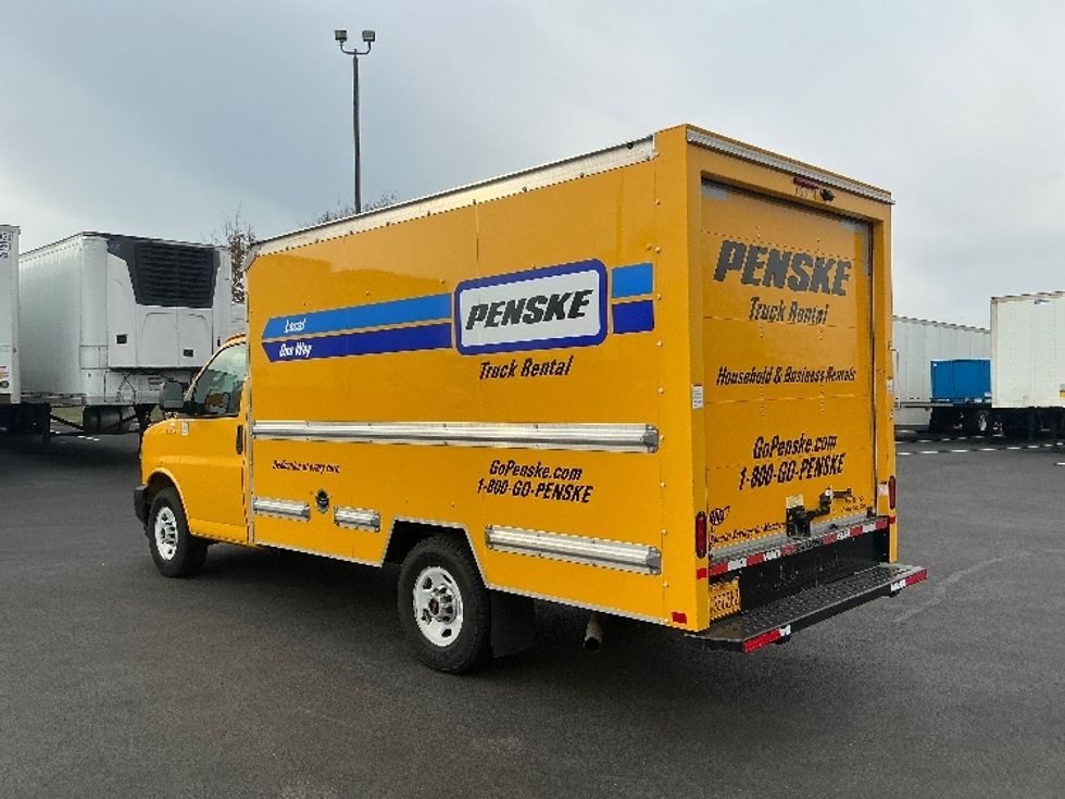 Light Duty Box Truck-Light and Medium Duty Trucks-GMC-2021-Savana G33503-Lexington-KY-99,579\n\t\tmiles-$ 25,750 - Image 6