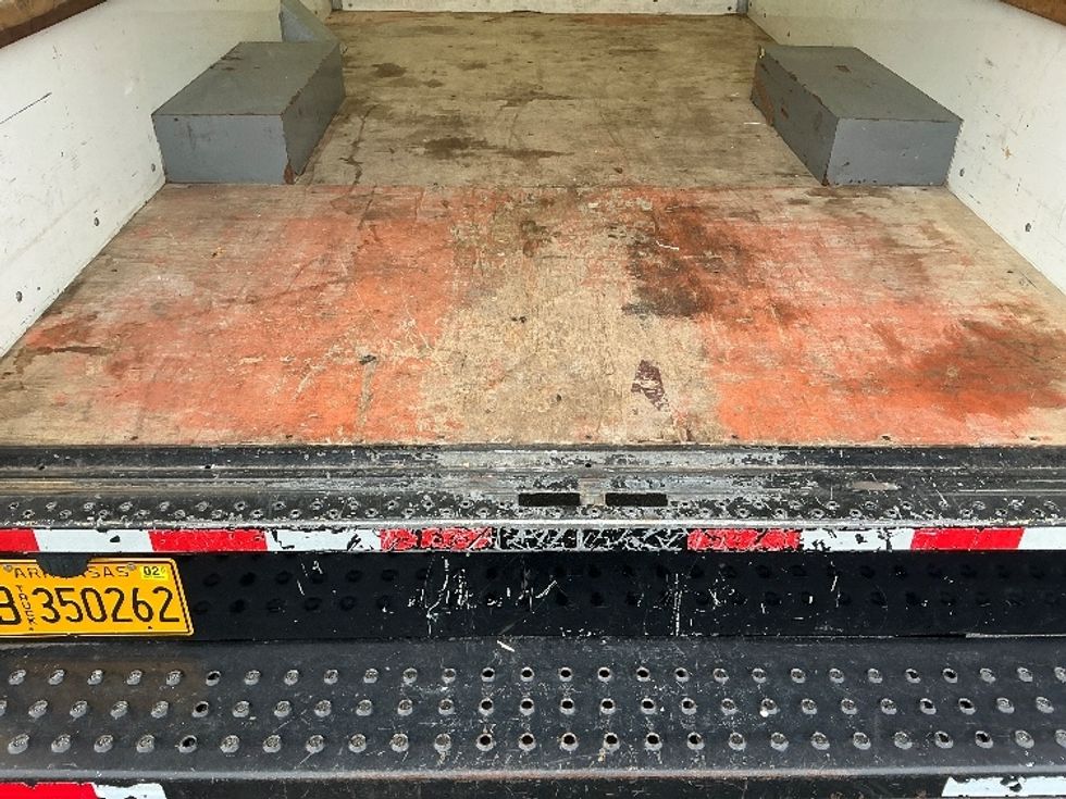 Light Duty Box Truck-Light and Medium Duty Trucks-GMC-2021-Savana G33503-Lexington-KY-99,579\n\t\tmiles-$ 25,750 - Image 9