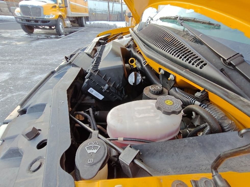 Light Duty Box Truck-Light and Medium Duty Trucks-GMC-2021-Savana G33503-Linden-NJ-101,195\n\t\tmiles-$ 25,500 - Image 24