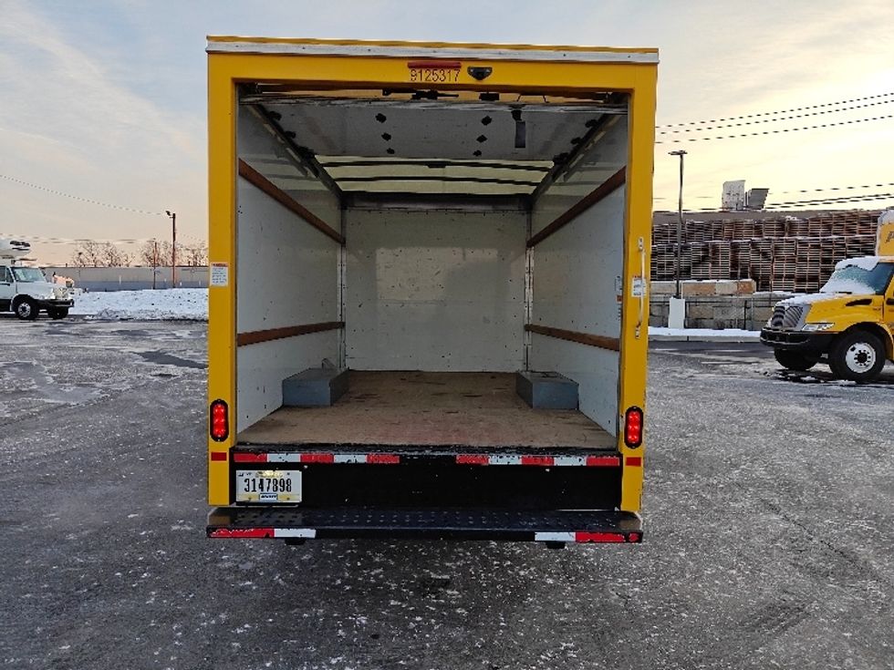 Light Duty Box Truck-Light and Medium Duty Trucks-GMC-2021-Savana G33503-Linden-NJ-101,195\n\t\tmiles-$ 25,500 - Image 9