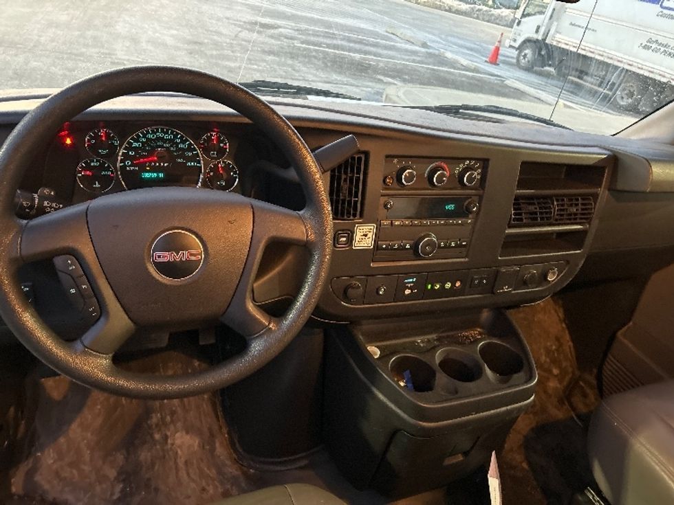 Light Duty Box Truck-Light and Medium Duty Trucks-GMC-2021-Savana G33503-Linden-NJ-102,768\n\t\tmiles-$ 27,750 - Image 15