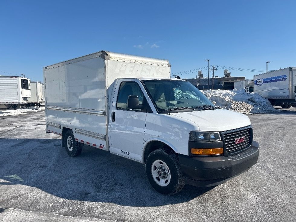 Light Duty Box Truck-Light and Medium Duty Trucks-GMC-2021-Savana G33503-Linden-NJ-103,150\n\t\tmiles-$ 27,750 - Image 1
