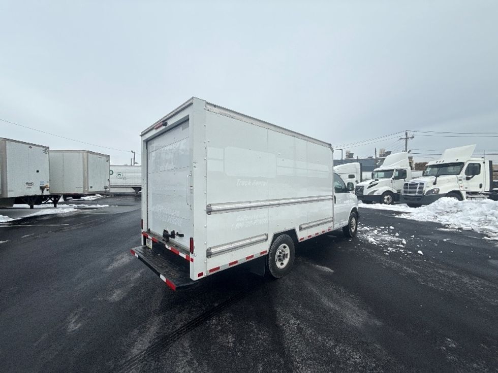 Light Duty Box Truck-Light and Medium Duty Trucks-GMC-2021-Savana G33503-Linden-NJ-103,150\n\t\tmiles-$ 27,750 - Image 12