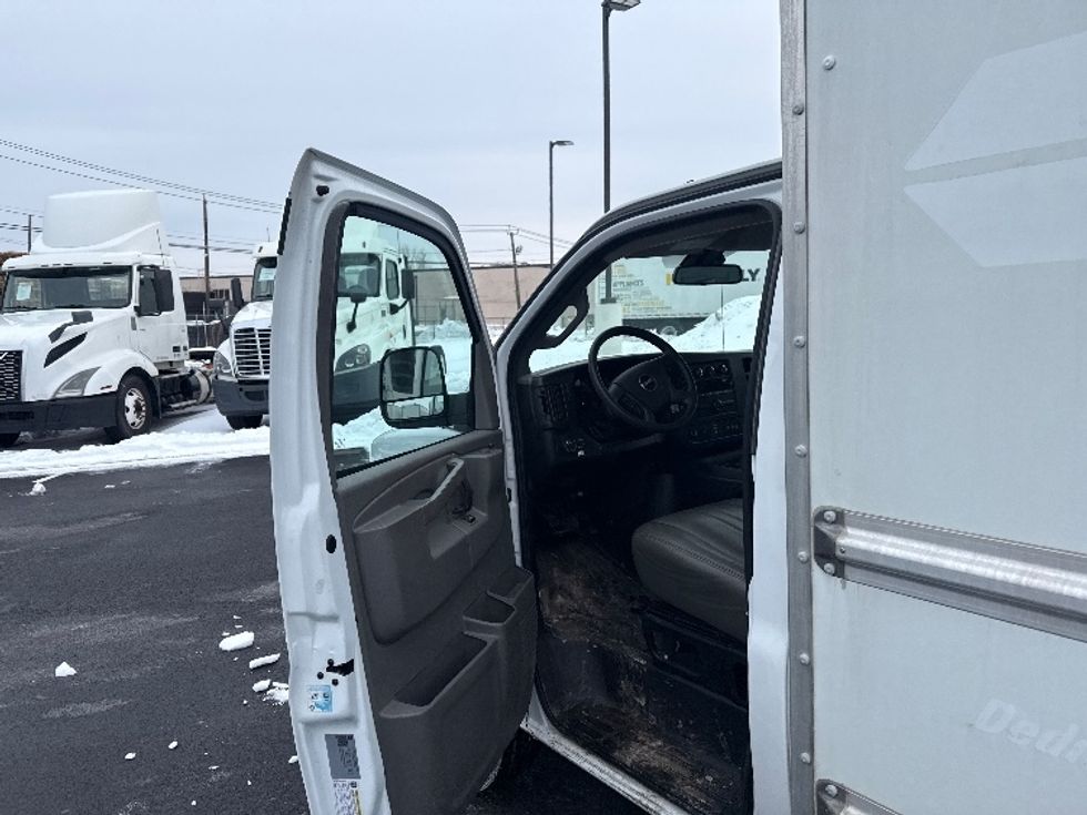 Light Duty Box Truck-Light and Medium Duty Trucks-GMC-2021-Savana G33503-Linden-NJ-103,150\n\t\tmiles-$ 27,750 - Image 15