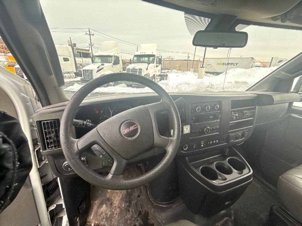 Light Duty Box Truck-Light and Medium Duty Trucks-GMC-2021-Savana G33503-Linden-NJ-103,150\n\t\tmiles-$ 27,750 - Image 17