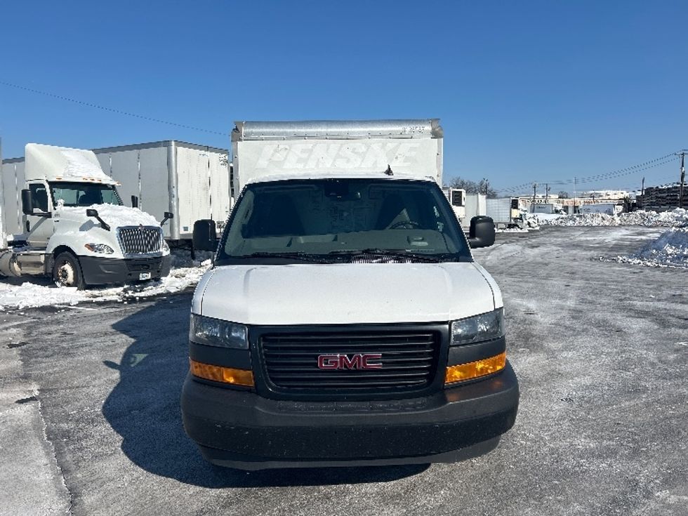 Light Duty Box Truck-Light and Medium Duty Trucks-GMC-2021-Savana G33503-Linden-NJ-103,150\n\t\tmiles-$ 27,750 - Image 2