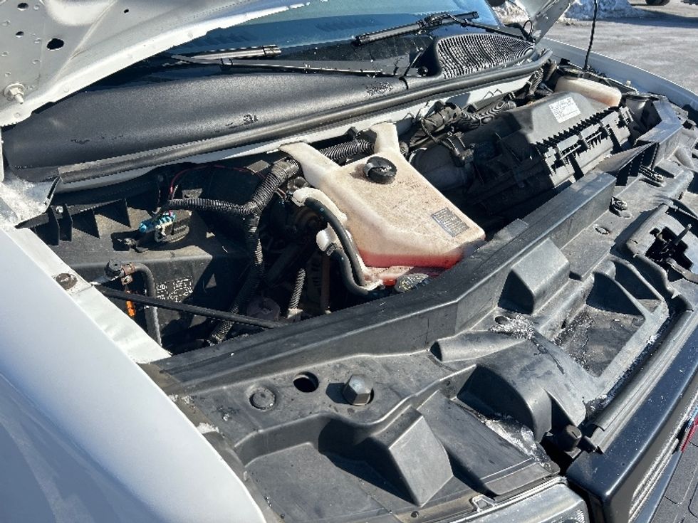 Light Duty Box Truck-Light and Medium Duty Trucks-GMC-2021-Savana G33503-Linden-NJ-103,150\n\t\tmiles-$ 27,750 - Image 22