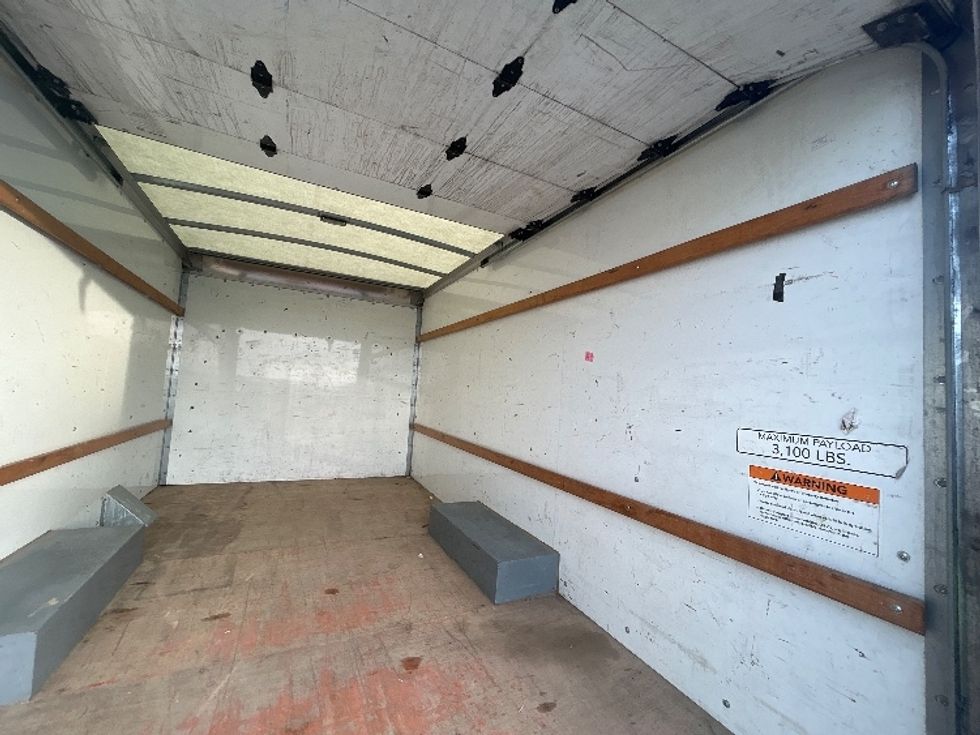 Light Duty Box Truck-Light and Medium Duty Trucks-GMC-2021-Savana G33503-Little Rock-AR-105,779\n\t\tmiles-$ 25,500 - Image 12