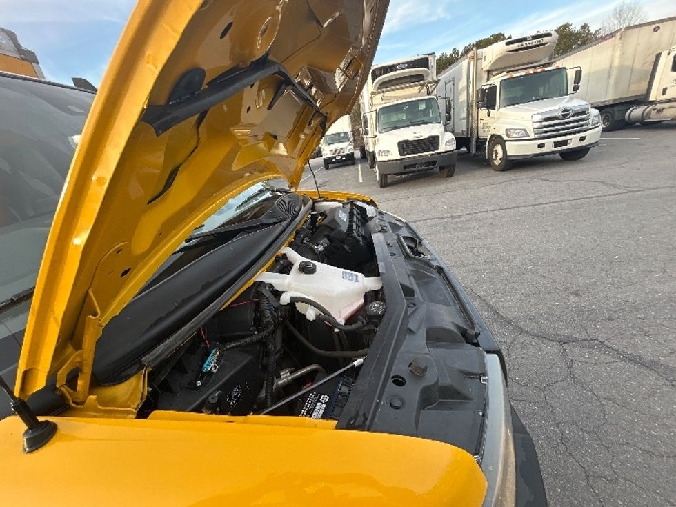 Light Duty Box Truck-Light and Medium Duty Trucks-GMC-2021-Savana G33503-Little Rock-AR-105,779\n\t\tmiles-$ 25,500 - Image 23